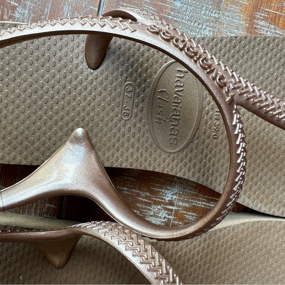 Havainas Flash Urban Sandals - Picture 8 of 8